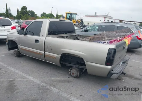 2001 Chevrolet Silverado C1500 from USA, damaged, VIN 1GCEC14V41Z118929